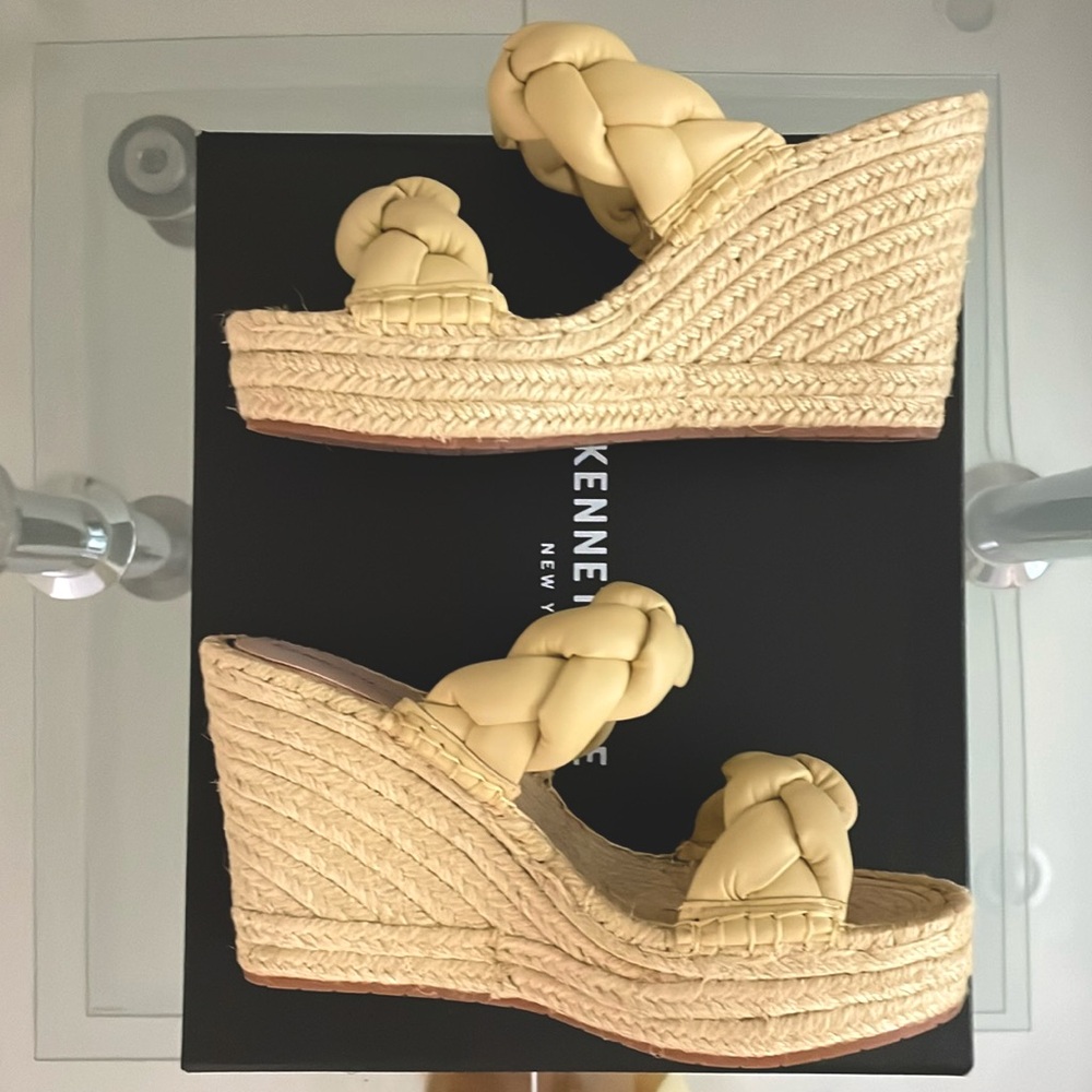 NIB Kenneth Cole Olivia BRAID soft yellow leather Wedge espadrille 4” heels $225
